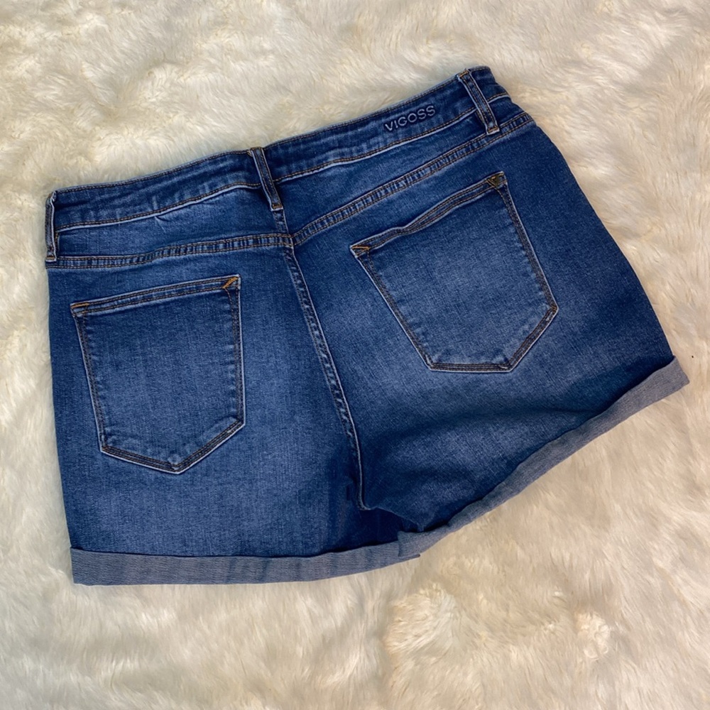 Vigross denim cuff hem shorts, whiskers faded  size 32 Medium Wash Blue - Picture 4 of 12